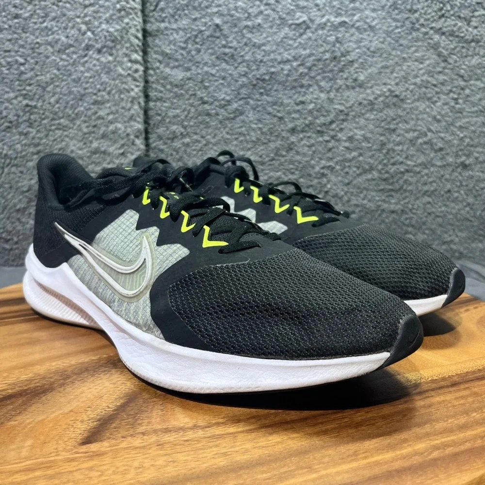 Nike Downshifter 11 Men's Black Running Shoes Athletic Sneakers‎ Size 14